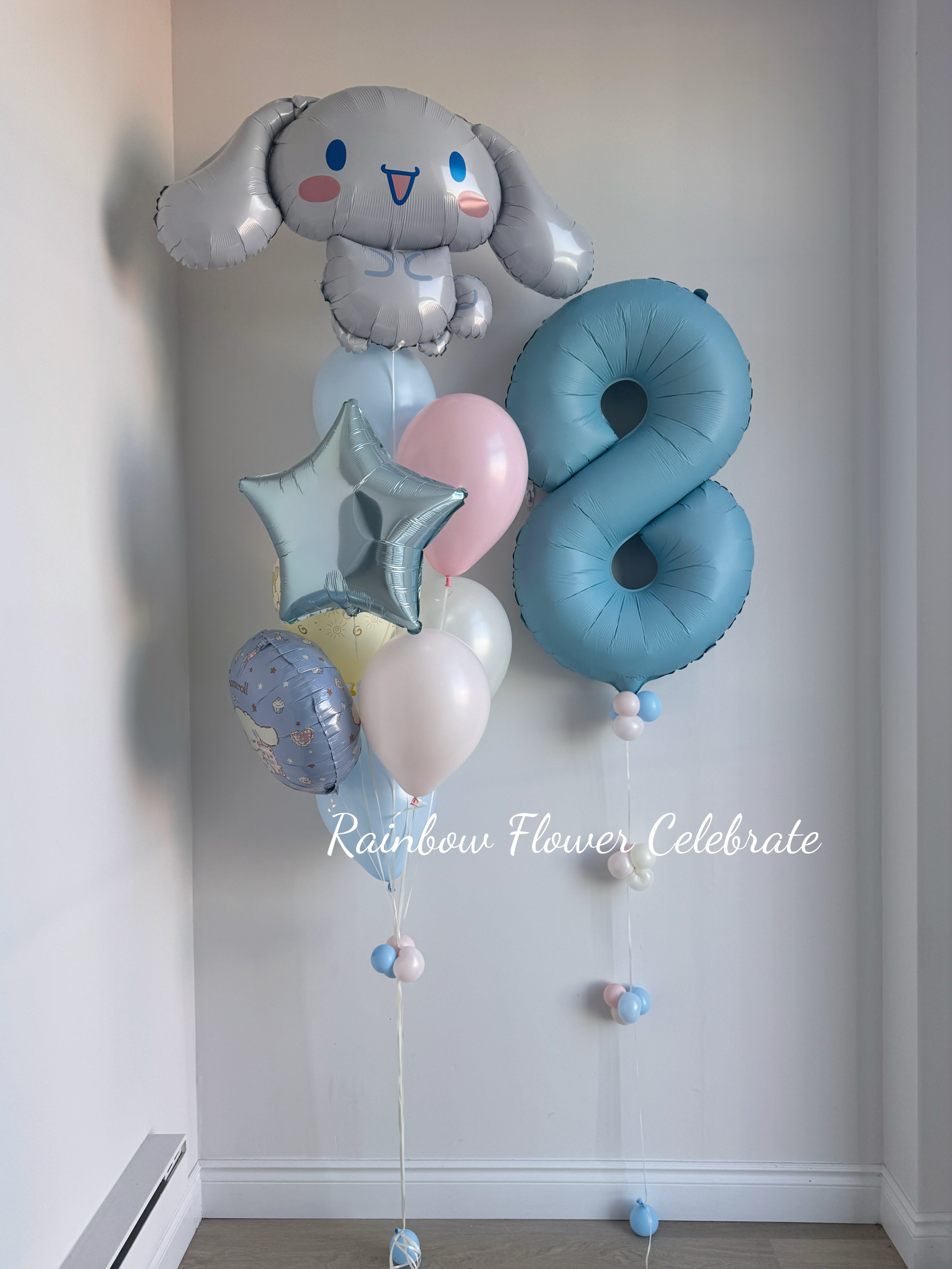Helium bouquet of foil number 8, and blue stars  and a cinnamonroll themed foil balloon