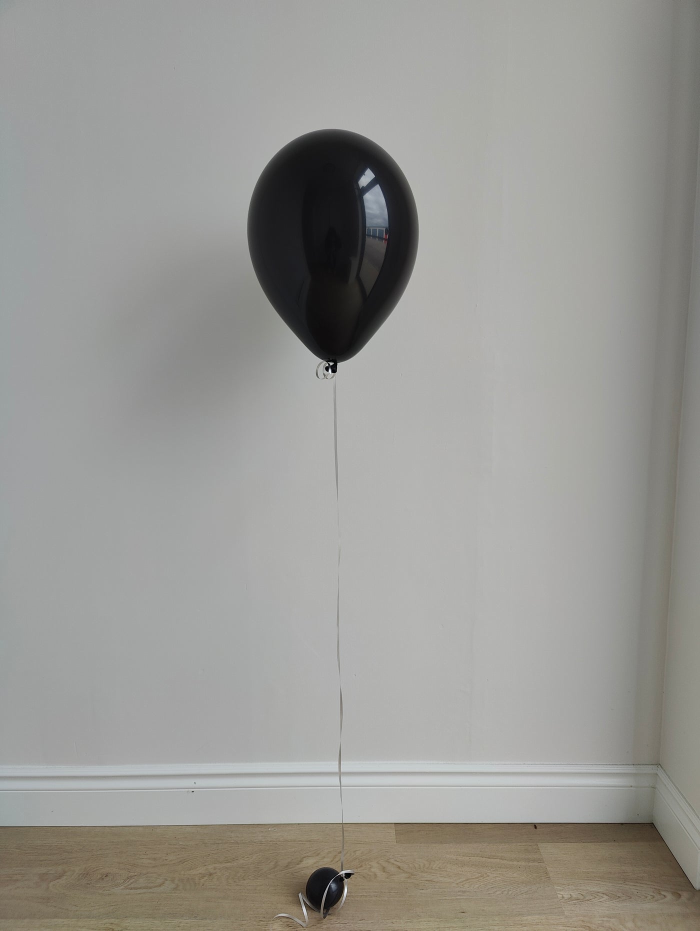 Metallic black Balloon
