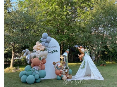 One Year Old Woodland Themed Balloon and Backdrop and Tent Rental