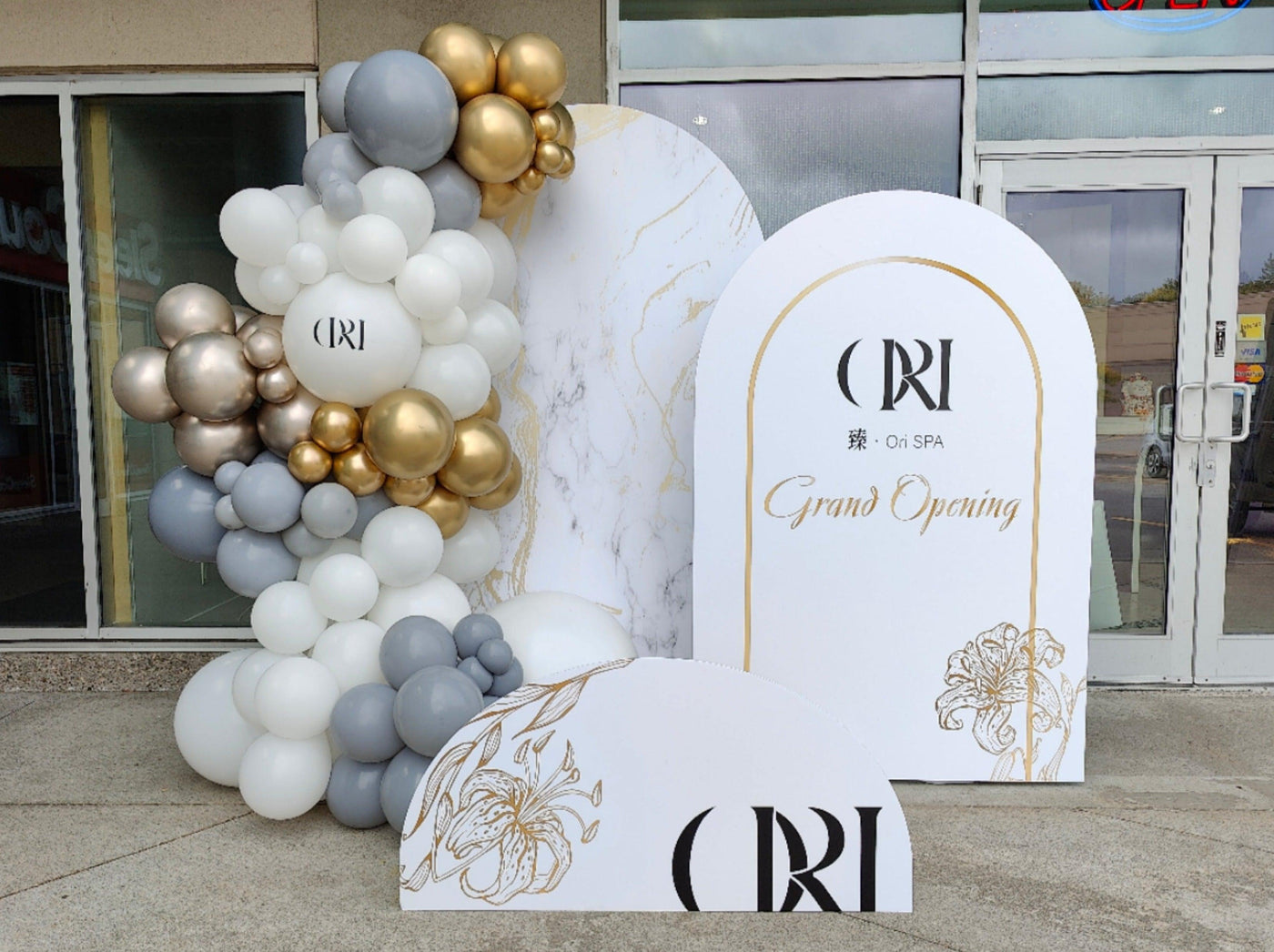 Grand Opening Balloon and Backdrop