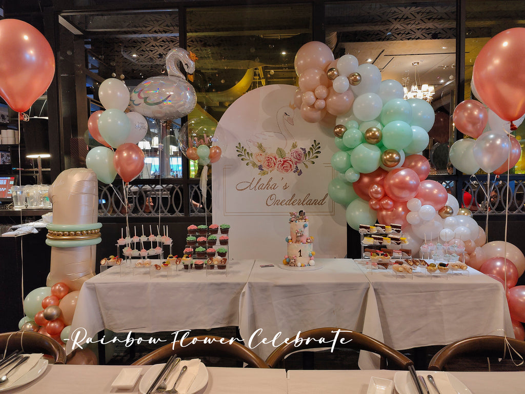 Swan Themed Balloons and Backdrop